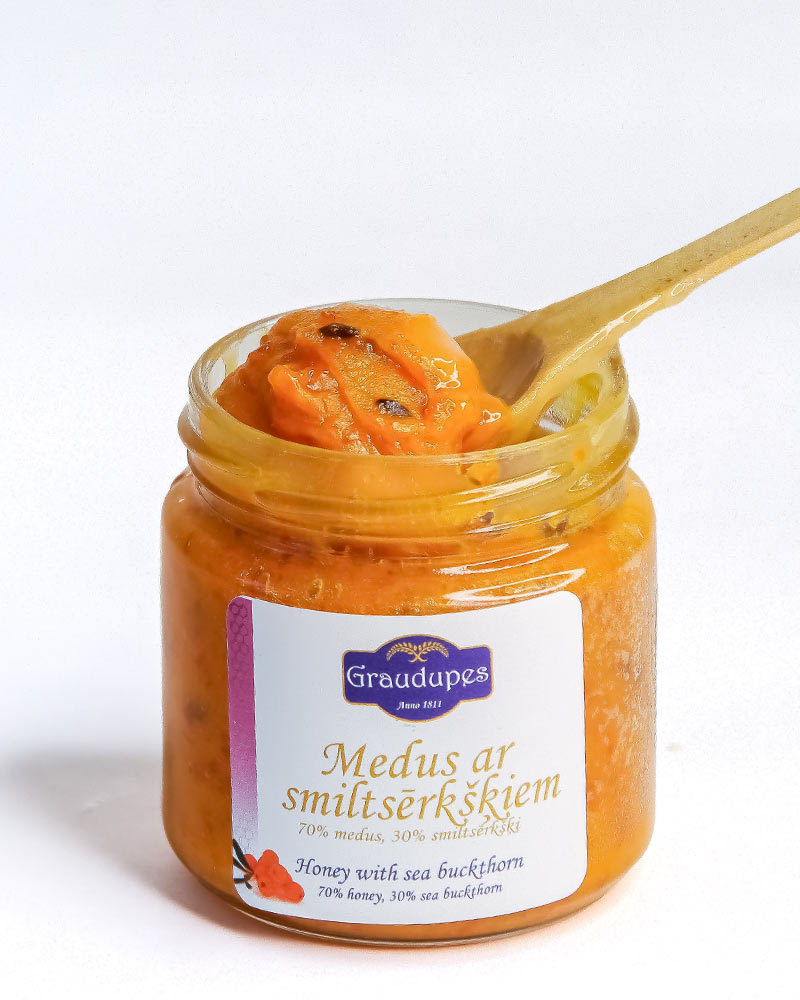 Honey-with-sea-buckthorn-jar-buckthorn-honey-graudupes