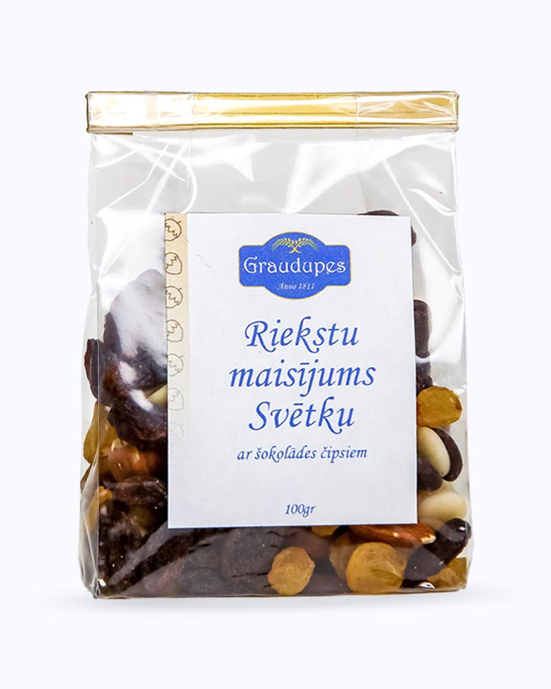 Nut mix with chocolate chips