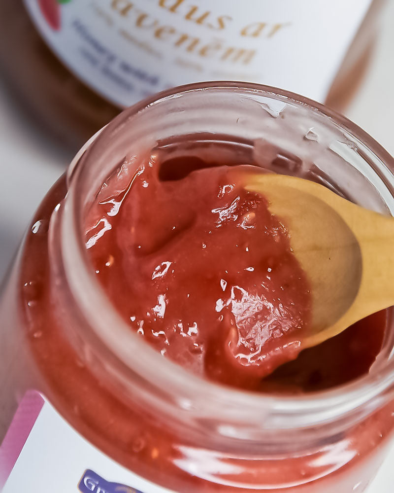 raspberry honey jar - honey and raspberries - raw raspberry honey