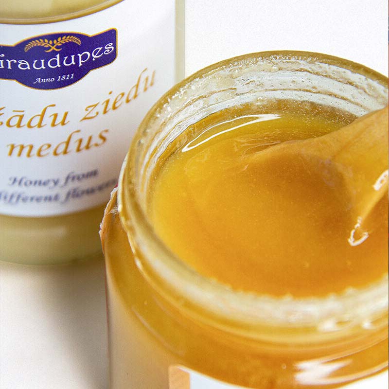 Graudupes-raw-honey